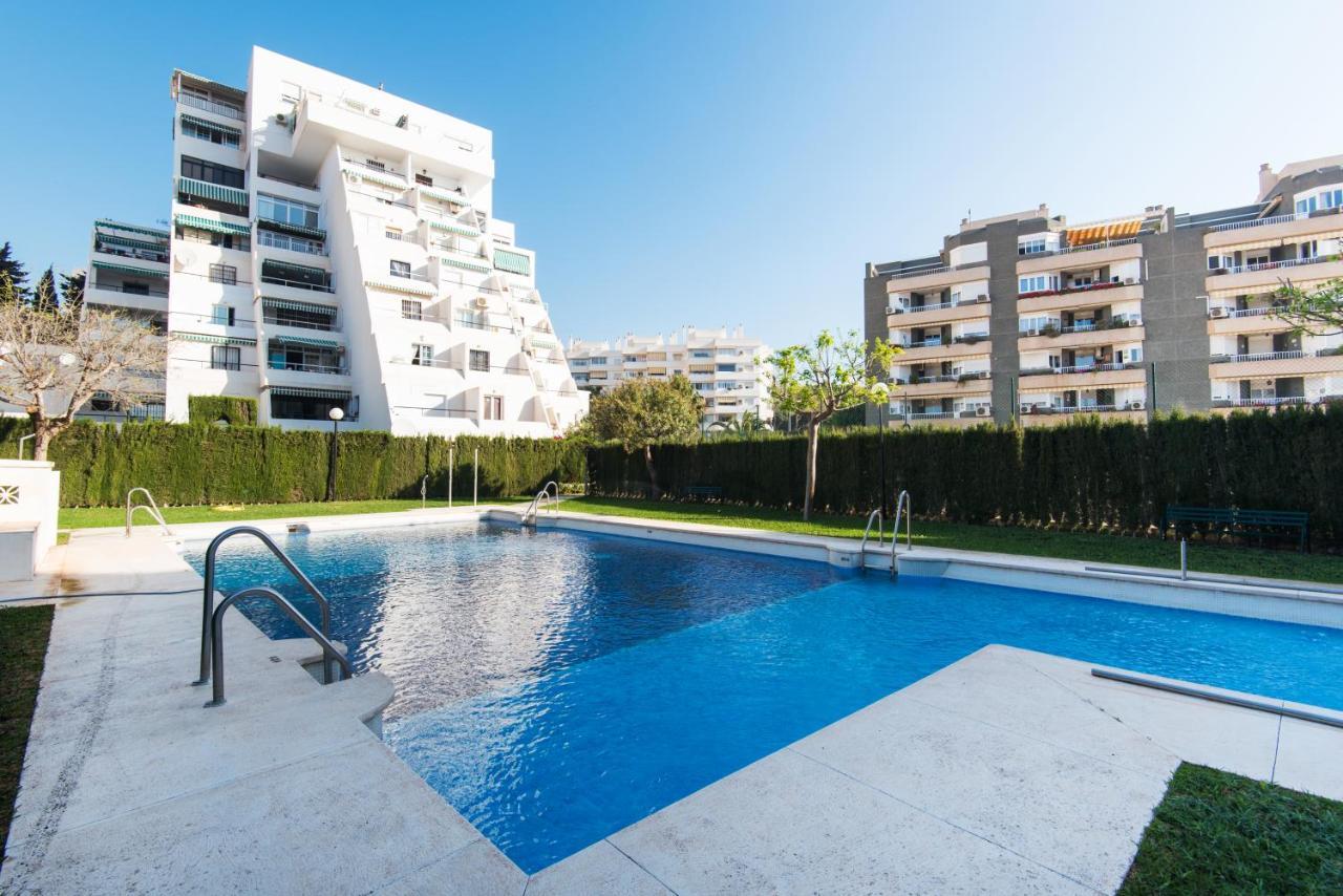 Pets Friendly Apartment, Next To The Marina And Arroyo De La Miel Benalmádena Exterior photo
